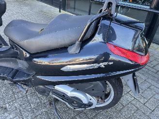 Piaggio Xevo 400  picture 12