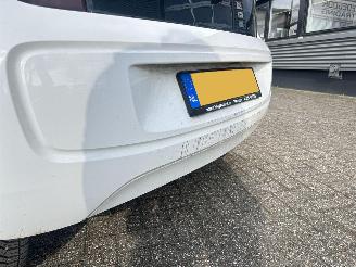 Volkswagen Up! 1.0 5drs picture 16