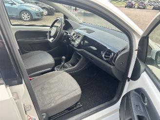 Volkswagen Up! 1.0 5drs picture 13