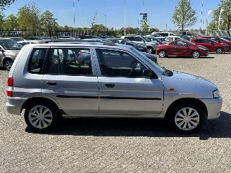 Mazda Demio 1.3 GLX picture 6