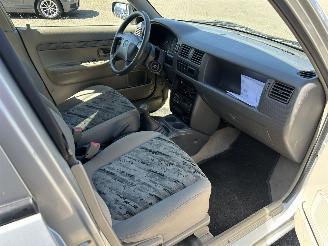 Mazda Demio 1.3 GLX picture 12