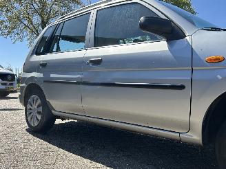 Mazda Demio 1.3 GLX picture 21