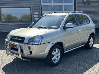 Schadeauto Hyundai Tucson 2.0i Style Executive 2010/1