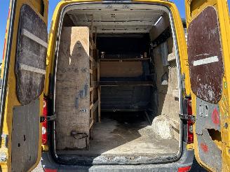 Volkswagen Crafter 35 2.0 TDI L2H1 DC picture 13