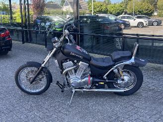 Suzuki VS 1400 Intruder picture 2