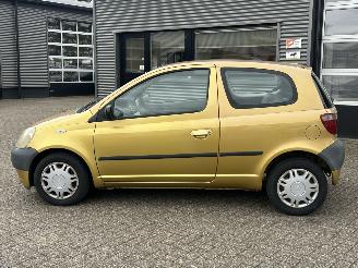 Toyota Yaris 1.0-16V VVT-i Terra picture 2