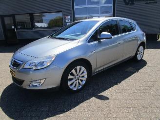 voitures voitures particulières Opel Astra 1.4 Turbo Cosmo 5drs 2011/8