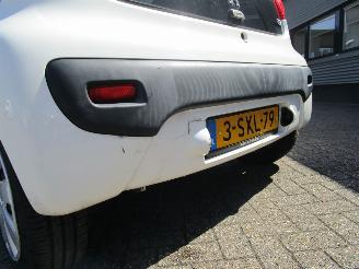Peugeot 107 Active 5drs picture 18