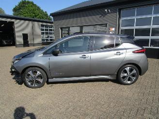 Nissan Leaf N-Connecta 40 KWH picture 2