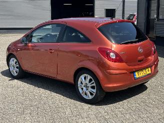 Opel Corsa 1.4-16V Cosmo picture 3