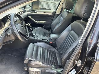 Volkswagen Passat Variant 2.0 TDI Connected Series Plus picture 10