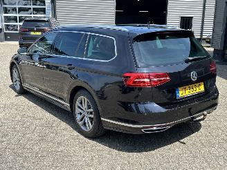 Volkswagen Passat Variant 2.0 TDI Connected Series Plus picture 3