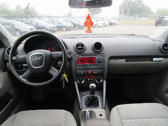 Audi A3 Sportback 1.6 FSI Attraction picture 10