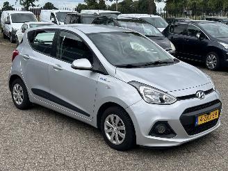 Hyundai I-10 1.0i i-Motion Comfort picture 7