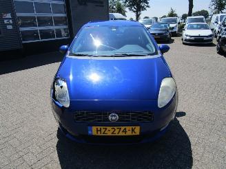 Fiat Grande Punto 1.4-16V Dynamic 5drs picture 8