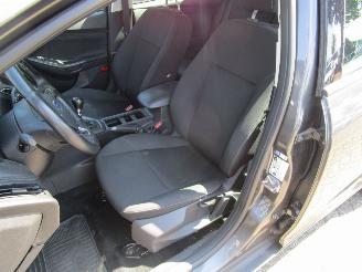 Ford Focus 1.6 EcoBoost Edition plus LPG picture 10