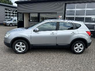 Nissan Qashqai 2.0 Tekna picture 2