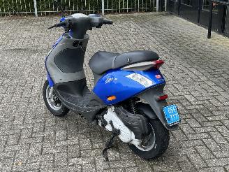 Piaggio  Zip 50 4T picture 3