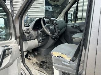 Volkswagen Crafter 35 2.5 TDI L2H2 picture 9