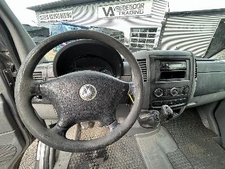 Volkswagen Crafter 35 2.5 TDI L2H2 picture 14