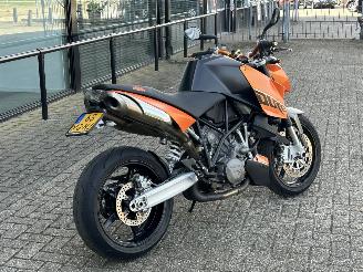 KTM 990 Super Duke  picture 3