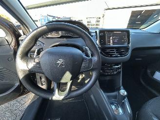 Peugeot 208 1.4 e-HDi Active Automaat 1e eigenaar picture 16