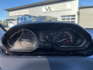 Peugeot 208 1.4 e-HDi Active Automaat 1e eigenaar picture 20