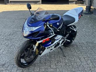 Suzuki GSX-R750 Yoshimura picture 4