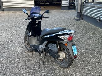 Kymco  People S picture 3