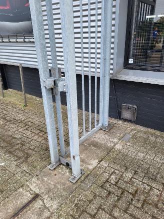Overige  Elektrische schuifpoort + looppoort en 40m hekwerk picture 13