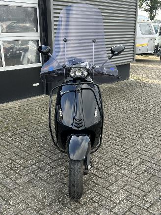 Vespa  Sprint 50 4T picture 8