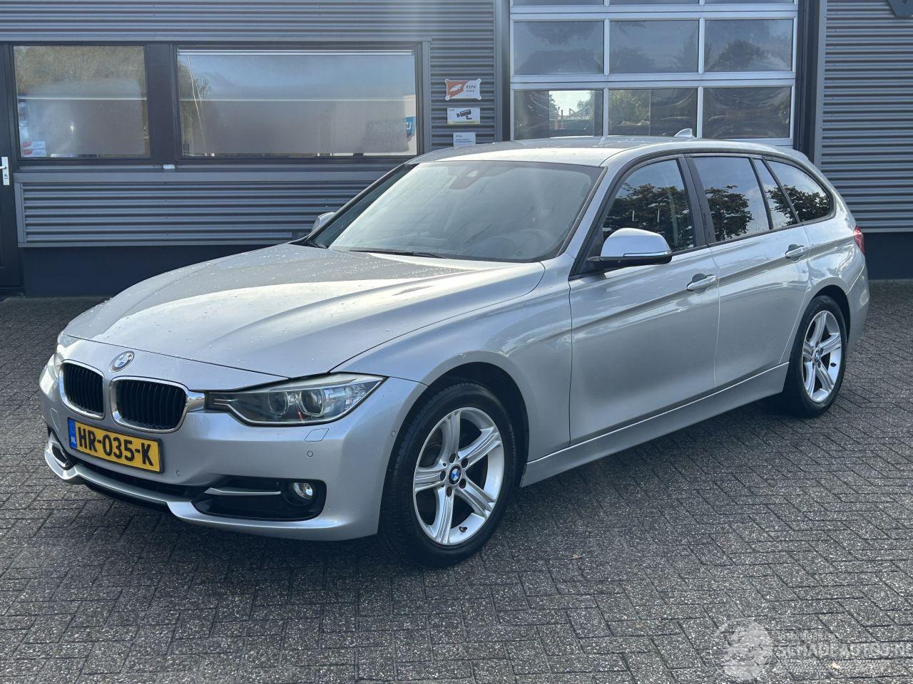 BMW 3-serie 318D Touring High Executive Automaat