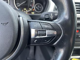 BMW 3-serie 318D Touring High Executive Automaat picture 20