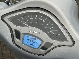 Vespa  Primavera 50 4T picture 16
