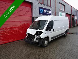 Uttjänta bilar auto Fiat Ducato 35 2.3 MultiJet L3H2 koelwagen dag en nacht 3 zits 2015/5