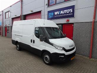 Iveco Daily 35S15V 2.3 352 H2 L 32zits airco 3500kg ahk picture 4