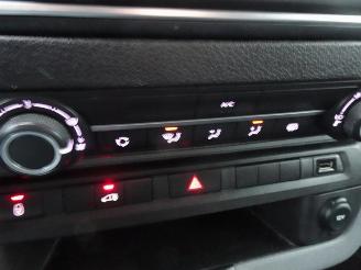 Peugeot Expert 2.0 BlueHDI 120 Standard Premium 3 zits picture 12