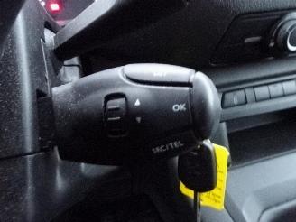 Peugeot Expert 226S 1.6 BlueHDI 95 Pro 3 zits picture 18