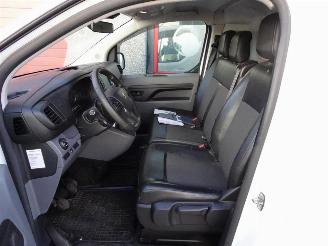 Peugeot Expert 2.0 BlueHDI 120 Standard Premium 3 zits airco 120 pk !!!!!!! picture 9