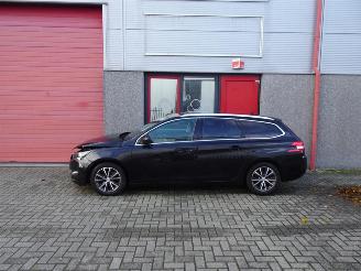 Peugeot 308 SW 1.2 PureTech Blue Lease Premium let op nieuwe motor !!!!!!! picture 5