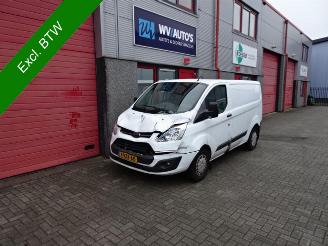 skadebil bedrijf Ford Transit Custom 270 2.2 TDCI L1H1 Trend 2013/1