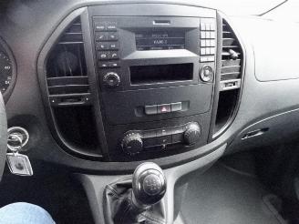 Mercedes Vito 111 CDI 118239 km !!!!!!!!! rijdbare schade picture 7