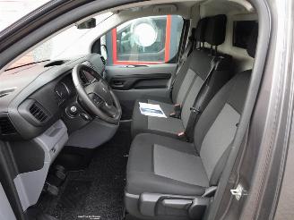 Peugeot Expert 231L 2.0 BlueHDI 150 Premium Pack airco 3 zits picture 8