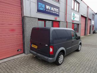 Ford Transit Connect T200S 1.8 TDCi Ambiente 48445 km top staat !!!!!!! picture 3