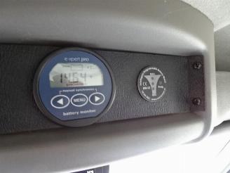 Renault Master T35 2.3 dCi L2H2 airco omvormer standkachel picture 11