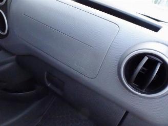 Peugeot Partner partner 1.6 bleu hdi lange uitvoering 3 zits airco picture 16