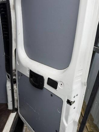 Peugeot Boxer 335 2.2 BlueHDi 140 L3H2 Premium DC 5 zitplaatsen picture 8