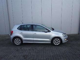Volkswagen Polo 1.2 TDI BlueMotion Comfortline airco parkeer schade kan rijdend mee picture 6