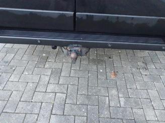 Peugeot Boxer 330 2.2 BlueHDi 120 L2H1 Premium airco picture 19