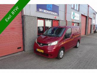 Damaged car Nissan Nv200 1.5 dCi Acenta airco 2x schuifdeur 2011/9